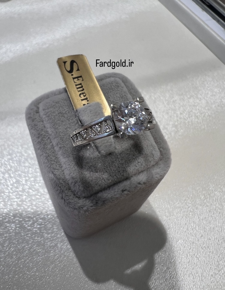  انگشتر طلا سفید امرالد طلای 18 عیار کد X60634 