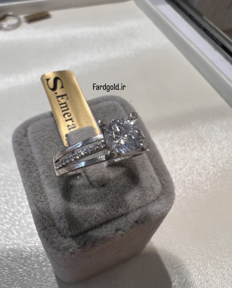 انگشتر طلا سفید امرالد طلای 18 عیار کد X60634