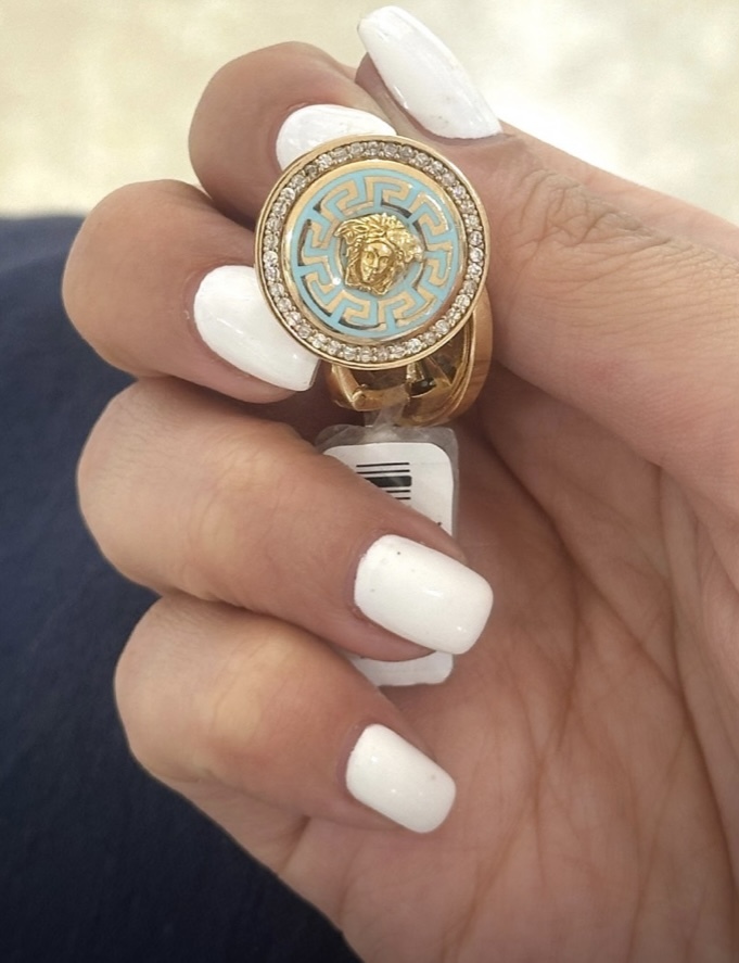  گوشواره ورساچ 11.770 گرمی‌کم اجرت، بدون سود و مالیات 